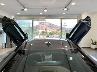 Bmw i8 2016-thumb-13