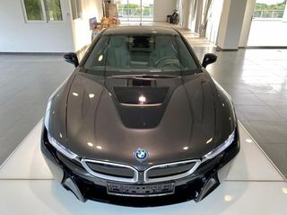 Bmw i8 2016-thumb-26