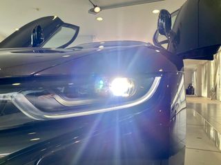 Bmw i8 2016-thumb-29