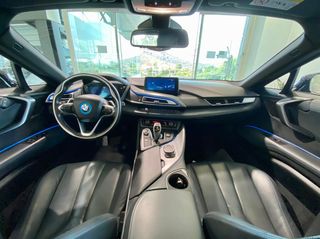 Bmw i8 2016-thumb-31