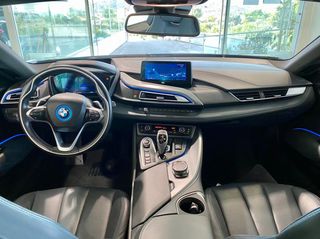 Bmw i8 2016-thumb-32