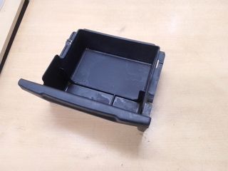 ΝΤΟΥΛΑΠΑΚΙ ΚΑΘΙΣΜΑΤΟΣ HONDA FR-V (81395SJDJ01ZA) BOX, FR. CENTER SEAT UNDER *NH167L* used