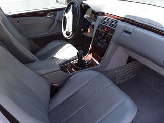 Νεκροφόρα Mercedes-Benz 1999 E200 KOMPRESSOR-thumb-26