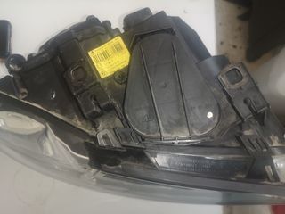 Φανάρι εμπρός συνοδηγού xenon bmw E92 e93-thumb-1