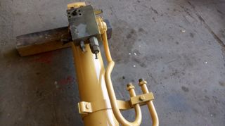 Μπουκάλα για εκσκαφέα Liebherr-thumb-7