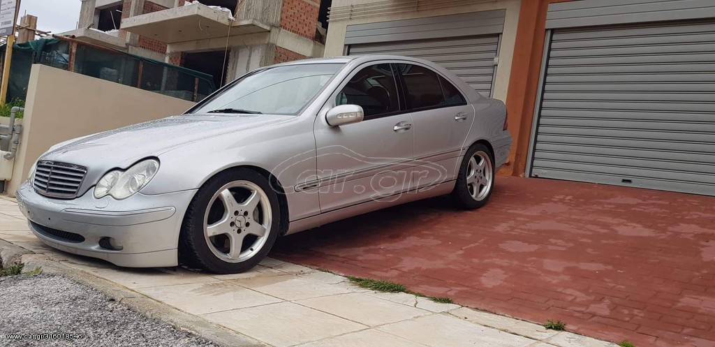 Mercedes-Benz C 230 2002 C230 SEDAN AMG ORIGINAL AUTOMATIC