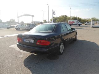 Mercedes-Benz E 200 1997-thumb-3
