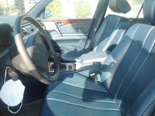 Mercedes-Benz E 200 1997-thumb-4