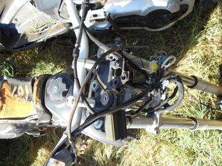 SUZUKI DR 650 SE-thumb-5