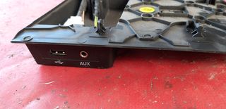 SKODA RAPID 2012-2019 ΘΥΡΑ USB -AUX-thumb-2