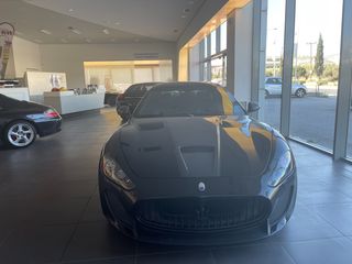 Maserati Gran Turismo 2014 MC STRADALE-thumb-1