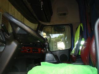 Volvo 2000-thumb-7