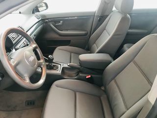 Audi A4 2002 1,8-thumb-30