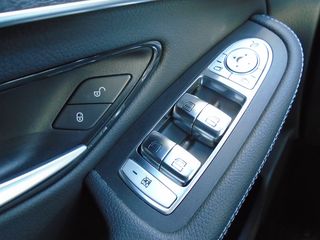 Mercedes-Benz GLC 200 2019 EQ 4 MATIC AMG LINE HYBRID-thumb-17