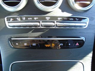 Mercedes-Benz GLC 200 2019 EQ 4 MATIC AMG LINE HYBRID-thumb-31