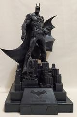Batman Gotham Knight Memorial Statue Limited Edition