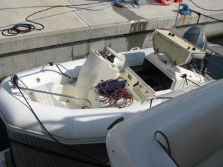 Azimut 2010 78' - ALL OFFERS CONSIDERED!-thumb-3