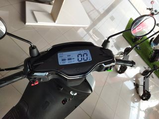 Niu 2024 MQi GT-thumb-6