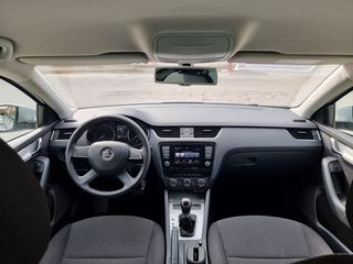 Skoda Octavia 2014 1.6 TDI DSG NAVI Book Service-thumb-42