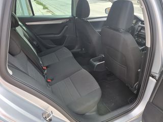 Skoda Octavia 2014 1.6 TDI DSG NAVI Book Service-thumb-54