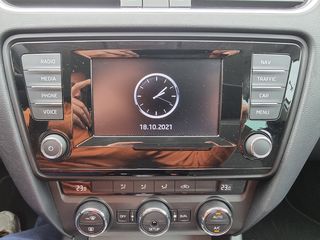 Skoda Octavia 2014 1.6 TDI DSG NAVI Book Service-thumb-68