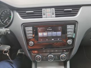 Skoda Octavia 2014 1.6 TDI DSG NAVI Book Service-thumb-84