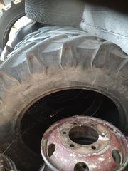 480/65R28 PIRELLI-thumb-2