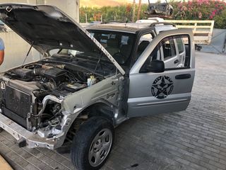 Jeep Cherokee 2003-thumb-6