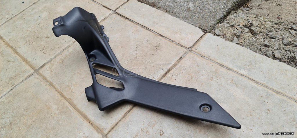 Δεξί πάνελ γκρι Aprilia AP8187984  CAPONORD 1000 (2004-2007) 