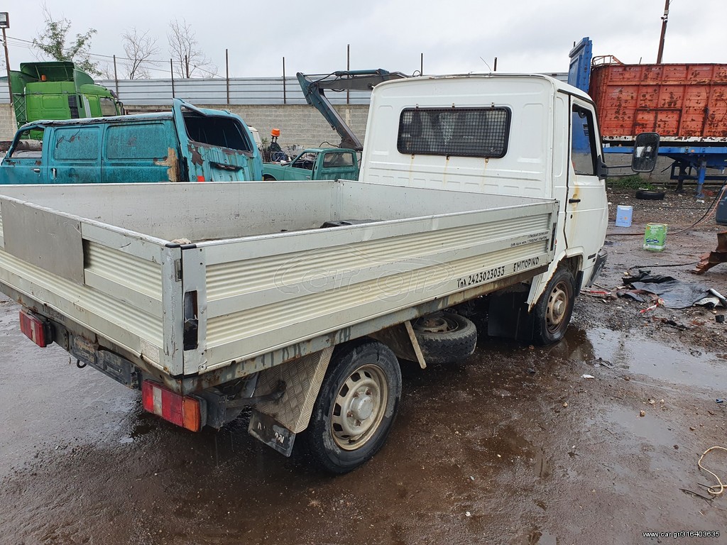 Φορτηγό Έως 7.5τ Nissan 1995