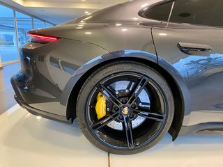 Porsche Taycan 2022 TURBO S 761HP-thumb-25