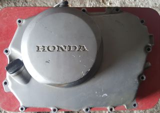 Καπάκι συμπλέκτη Honda Transalp 600