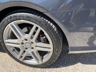 Mercedes-Benz E 250 2011-thumb-10