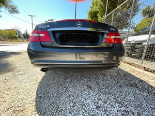 Mercedes-Benz E 250 2011-thumb-6