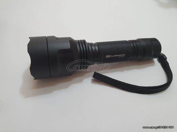 Vector C8 Luminus SFT-40 2500 lumens φακός όπλου