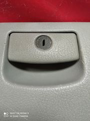 Kia Sorento Ντουλαπάκι-thumb-1