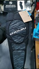 Endura singletrackshin pad ii