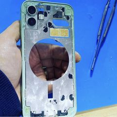 Επισκευή Πίσω πλάτης (housing) σε όλα τα μοντέλα iPhone   -thumb-1