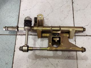 HONDA FORΕSIGHT FES 250 98-05 ΒΑΣΗ ΚΙΝΗΤΗΡΑ