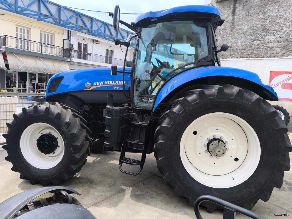 Τρακτέρ New Holland 2012 T7 2.35
