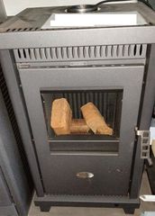 Σόμπα ξύλου αερόθερμη με βεντιλατέρ MESCOLI 12,3KW
