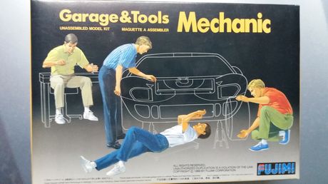 FUZIMI 1/24 #11003-GT3.500  "Mechanics" (4 figures)