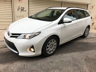 Toyota Auris Touring Sports '14 Cool