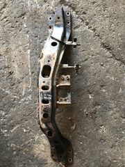 Βάση σασμαν       Toyota Hilux 2000-2006 -thumb-3