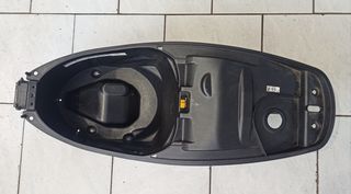 ΚΟΥΒΑΣ ΣΕΛΑΣ SYMJET14 125i-thumb-1