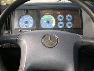 Οχημα Οδικής Βοήθειας Mercedes-Benz 2000 823 ATEGO-thumb-14