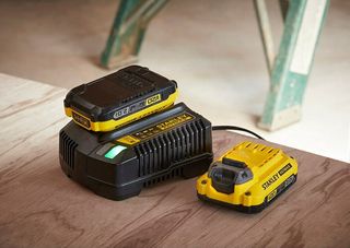 ΠΡΟΣΦΟΡΑ!!ΝΕΑ ΣΕΙΡΑ V20 Stanley Fatmax Brushless ΕΠΑΓΓΕΛΜΑΤΙΚΟ Κρουστικό Κατσαβίδι Μπαταρίας 18V 2x2Ah Ροπη 190Nm-thumb-5