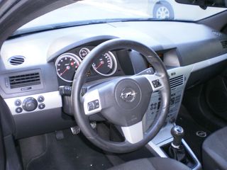 Opel Astra 2006 GTC 2000ΕΥΡΩ ΠΡΟΚΑΤΑΒΟΛΗ ΚΑΙ 24 ΜΗΝΕΣ ΓΡΑΜΜΑΤΙΑ-thumb-6