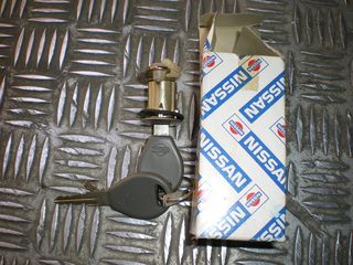NISSAN VANETE-thumb-2