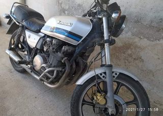 Kawasaki Z 750 1982-thumb-1